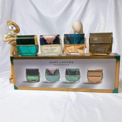 Marc Jacobs 4 In 1 Gift Set 4x25mL